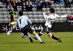 MÅLTYV. Peter Graulund viste endnu engang sin målnæse for AGF. 