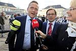 Liberal Alliances to frontfigurer Anders Samuelsen og Simon Emil Ammitzbøll har nydt godt af økonomisk støtte fra Saxo Bank. Men andre virksomheder burde spytte mere i kassen, mener partiets landsformand Leif Mikkelsen. 