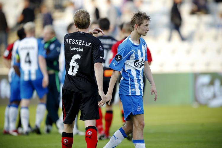 nedtur. Rasmus Falk (t.h.) mener, at 1-4-kampen mod FCM var kulminationen på en forfærdelig uge for OB. 