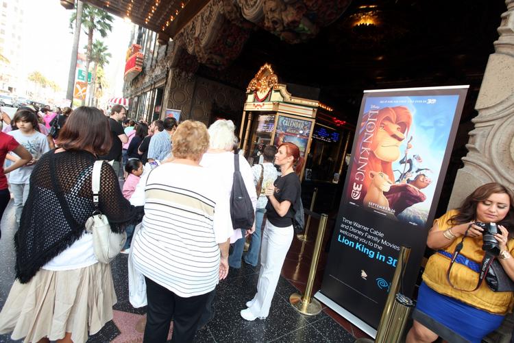 Stormløb. Amerikanerne vælter i biograferne for at se 'Lion King 3D'. 