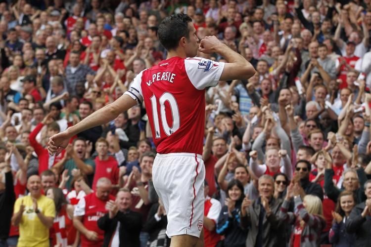 STJERNEFLUGT? Robin van Persie er måske på vej væk fra Arsenal. 