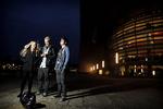 Nyt. Jeppe og Louis  (i midten og til højre) har aldrig før sat deres ben i en opera. Camilla har været på besøg, men husker intet. Men hvad siger de til anmelderroste 'Tosca'? 