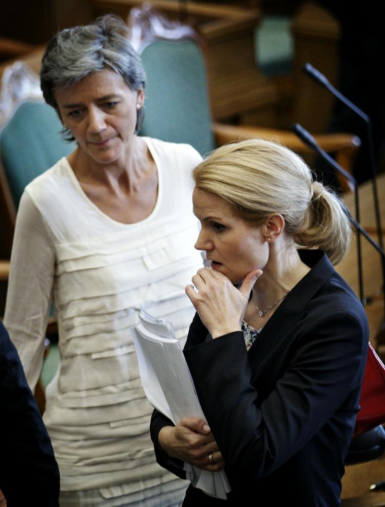 Tavshed. Både Margrethe Vestager og Helle Thorning-Schmidt har praktiseret en udbredt grad af tavshed i regeringsforhandlingerne. 