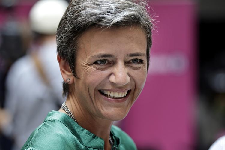 Økonomi- og indenrigsminister: Margrethe Vestager (R), 43 år. 