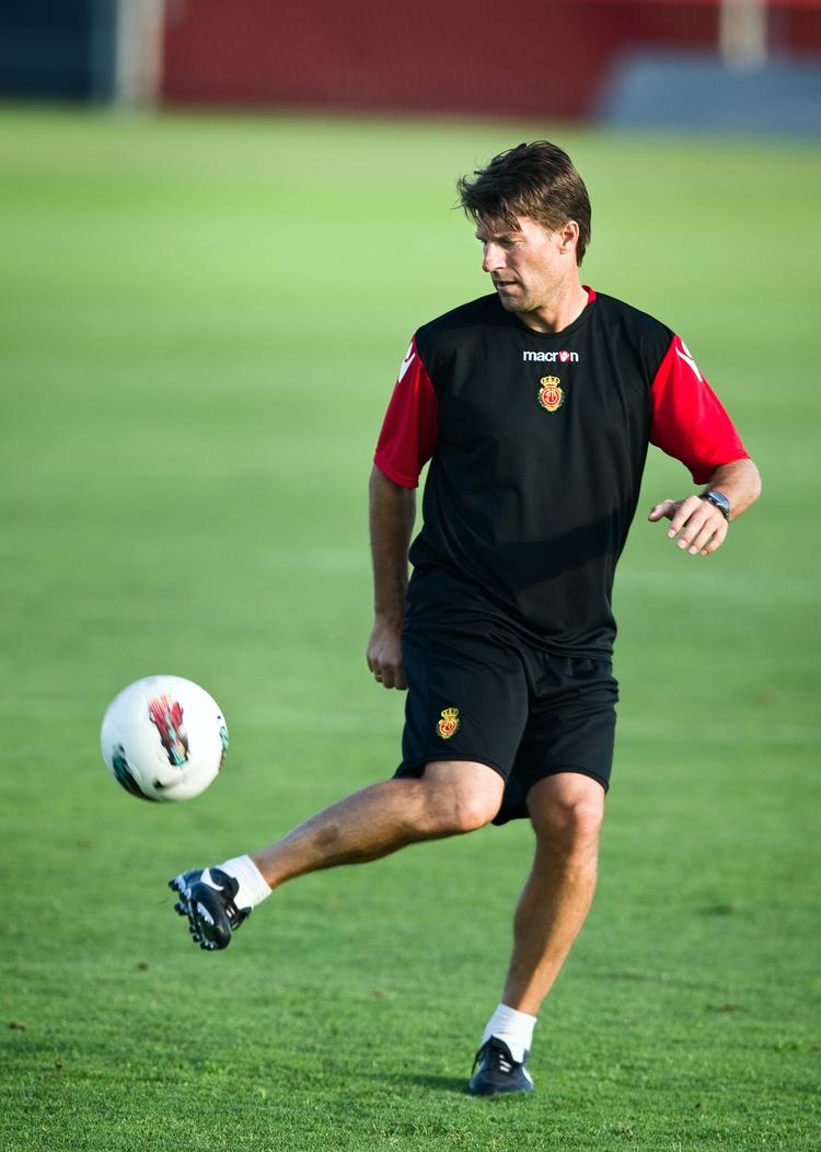 Ledig. Michael Laudrup kan begynde at lede efter et nyt trænerjob. 