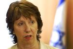 EU's udenrigschef Catherine Ashton kræver, at Israel trækker sin godkendelse af 1.100 nye boliger i bosættelsen Gilo. 