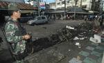 Krænkelser. Thailands sydlige regioner har været præget af væbnede uroligheder siden 2004. Billedet er fra Narathiwat regionen, hvor bomber dræbte fire mennesker. 