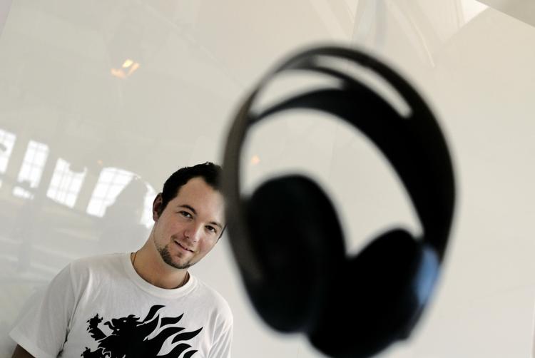 Støtte. Rune RK er blandt de mange dj's, der kommer og spiller til støttefesten for Djuma Soundsystem. 