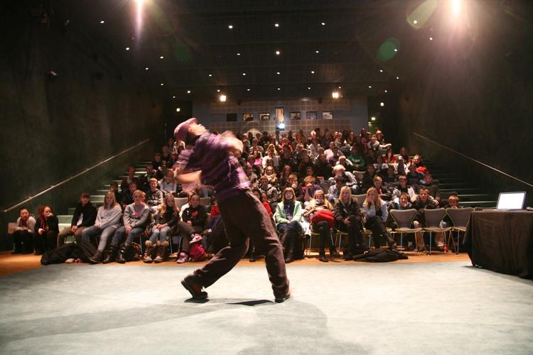 Debat. Salaam Filmfestival opfordrer børn og unge til at snakke om blandt andet kulturmøder, integration og globalisering. 