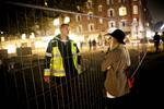 Genbrug. Når kastanjetræet på Enghave Plads er blevet fældet overdrages til tre kunstnere. 