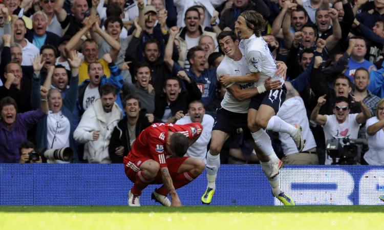 Comeback. Daniel Agger blev skadet i nederlaget til Tottenham for små to uger siden. Nu er han allerede på træningsbanen i Liverpool. 