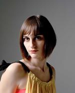 Yelle. Sangerindens borgerlige navn er Julie Budet. Frankofil er ikke den kedeligste ting at være i hendes selskab. 