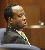 Bevis. Under dagens retsmøde i retssagen mod lægen, Conrad Murray, fik nævningene afspillet en telefonbesked. 