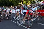 dobbeltsejr. Både etapen og den samlede sejr snuppede Robbie McEwen, der her kører hjemmebane i Tour Down Under. 