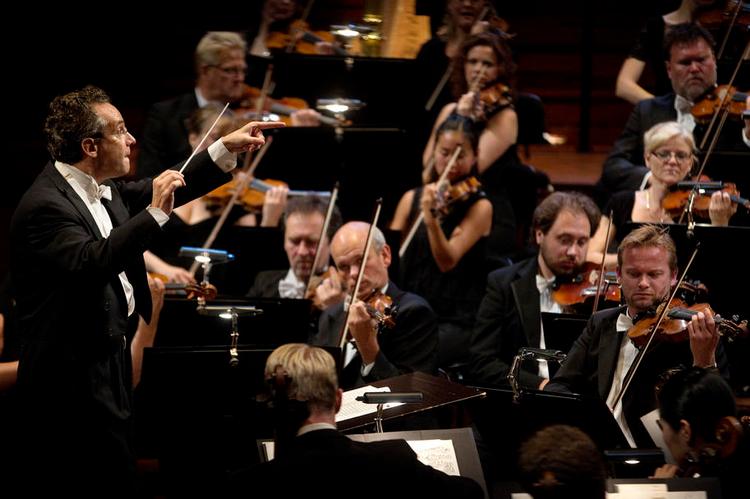 tINNITUS. Mere end hver tredje danske symfoniorkestermusiker klager over tinnitus, viser ny forskning. Her ses DR SymfoniOrkestret tidligere på måneden under ledelse af Fabio Luisi. Arkivfoto: Peter Hove Olesen 