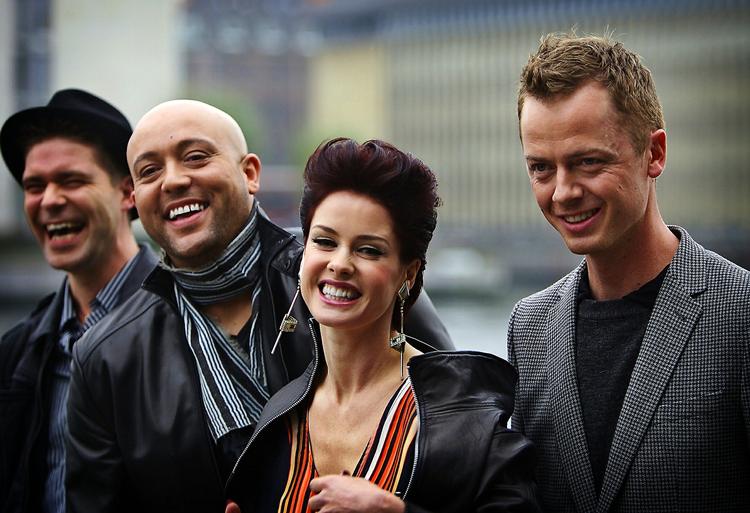 Aqua. 33 millioner plader har de fire popmusikere solgt på verdensplan. Det kan man godt få storhedsvanvid af, og det er netop titlen på det nyeste album 'Megalomania'. Fra venstre: Søren Rasted, Rene Dif, Lene Nystrøm og Claus Norreen. 