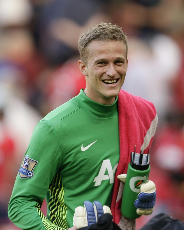 Parat. Anders Lindegaard fra Manchester United får en hel kamp. 