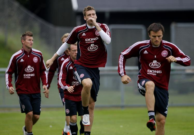 Central. Nicklas Bendtners arbejdsområde er blevet mere afgrænset. Det var årsagen til succes mod Norge. 