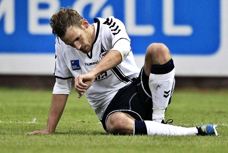 Comeback. Søren Larsen er tilbage i landsholdsvarmen, hvor tonen på træningsbanen godt kan være kølig. 