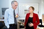 Magtskifte. Astrid Kragh har fået overdraget Sundhedsministeriet fra Bertel Haarder. Kragh, der er gravid, lover at arbejde for, at barnløse kan slippe for at betale for fertilitetsbehandling. 
