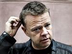 kritik. En joke i stand-upperen Carsten Bangs nye show har vakt debat i Norge. 