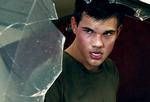 Teenageappel. Taylor Lautner, der er bedst kendt for sin rolle i 'Twilight'-sagaen, kan prale mere af sine hvide tænder end sine skuespilevner. 