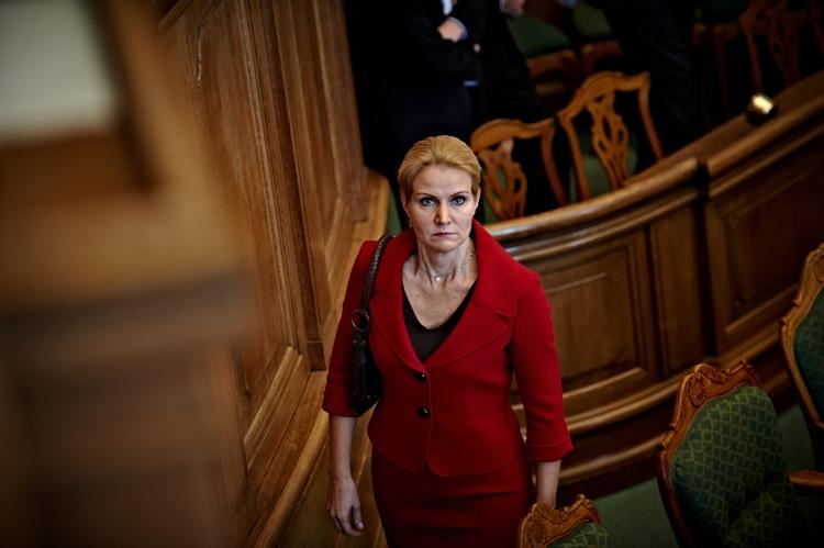 middelklassekriger. Ministrene i Danmarks nye regering er også thatcherites - eller i hvert fald arvtagere til en økonomisk politik, der vender den tunge ende nedad. 