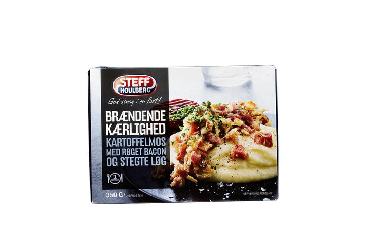 HURTIGT. Færdigretten skulle være lige til at gå til. Du skal blot tage retten ud af papæsken og derefter sætte den i ovnen, hvor den skal have 25-35 minutter eller 5-9 minutter i mikroovnen. 