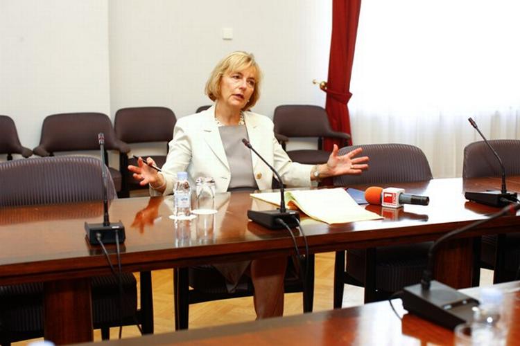 Skeptisk. Vesna Pusic er formand for det kroatiske EU-udvalg. Udvalget består af partier fra både oppostition og regeringen og beslutnigner tilstræbes at være truffet ud fra koncensus. 