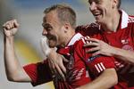 1-0. Det startede godt med Lars Jacobsens mål og yderligere tre danske, menm i sidste ende kom Danmark til at mangle lidt mål inden sidste spillerunde. 