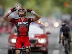 spurtsejr. Da to mand kom sammen til mål var belgieren Greg Van Avermaet den hurtigste i Paris-Tours. 