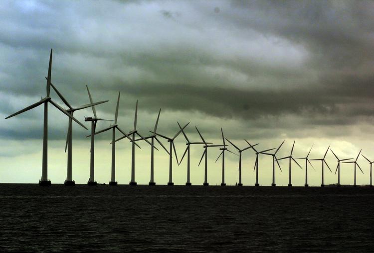 Klimapolitik. Lasse Marker oplister syv grunde til, at EU's satsning på grøn energi primært er et spørgsmål om sikkerhed og økonomi. 