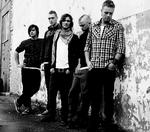 Rocket. Indimellem er det svært at høre, at Surfact har to guitarister på deres nye album - det er en skam. 