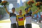 genforenet. For første gang siden Tour de France optræder brødrene Andy (tv.) og Frank Schleck (th.) i samme løb som vinderen Cadel Evans. 