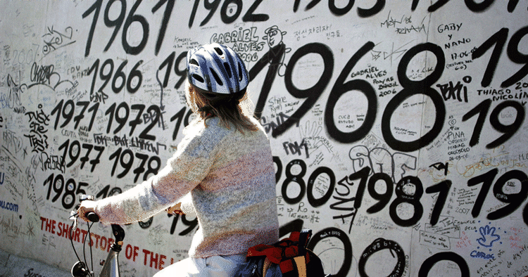 FORBUDT. Cyklister i Berlin cykler gerne på fortorvet. 