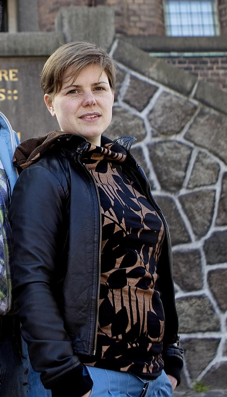 Løftebrud. Enhedslisten og Stine Brix kritiserer regeringen for ikke at kunne indfri de ting, som S og SF gik til valg på. 