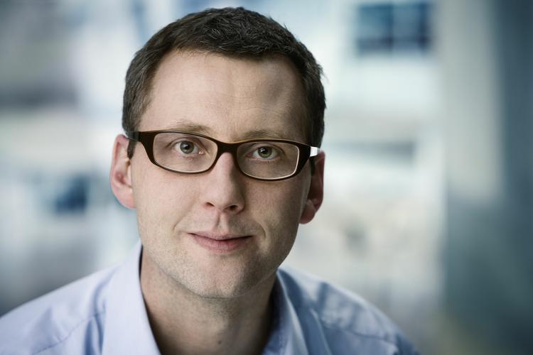 FANGEBESØG. Danmark kontrollerer forholdene for sine afghanske fanger, siger forsvarsminister Nick Hækkerup. 