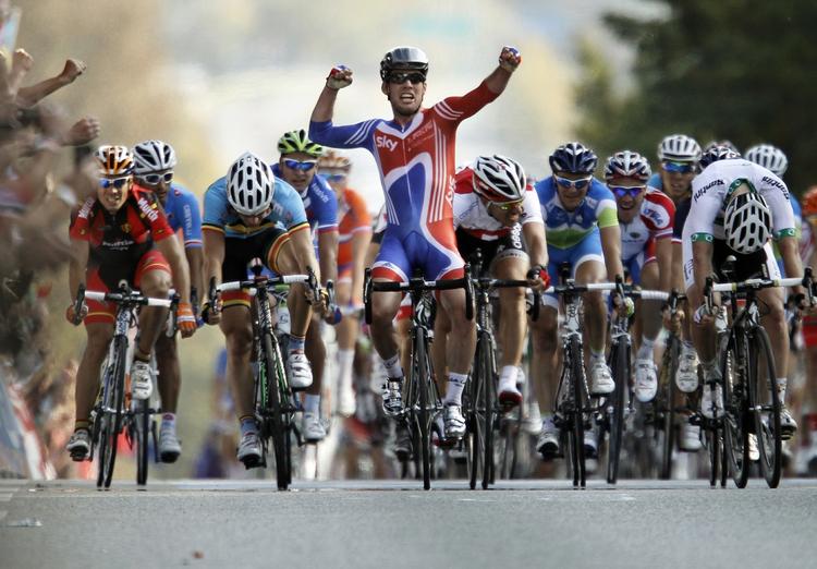 FLYVENDE. Mark Cavendish havde Skys logo på brystet under VM, fordi de var sponsorer for det britiske landshold. Fra næste sæson bliver logoet en permanent del af hans cykeltrikot. 