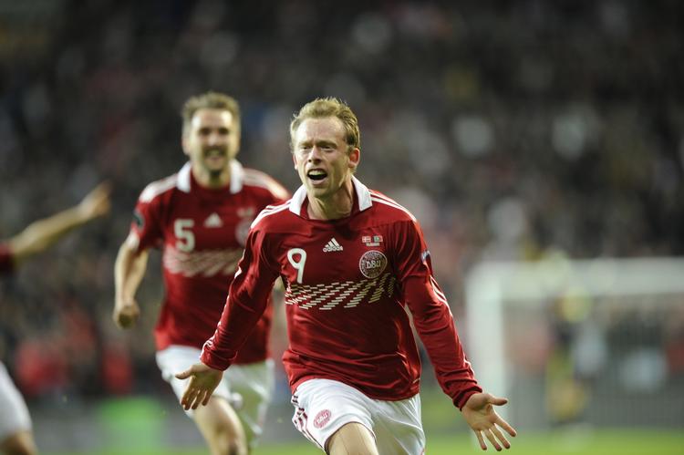 x-faktorer. Krohn-Dehli og Silberbauer (i baggrunden) spillede en stor kamp mod Portugal. 