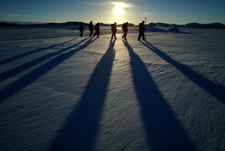 Omsiggribende. Det kan få vidtgående konsekvenser, hvis forskerne finder liv i den strømmende flod under Antaktis. Det kan betyde, at der måske også findes liv under lignende vilkår på Jupiter. 