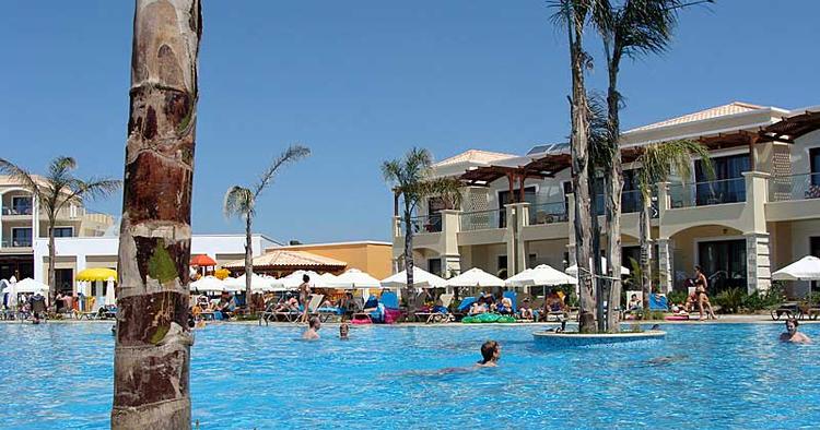 EKSTRASALG. Rejsebranchen forventer at sælge 50.000 ekstra pladser, når efterlønspengene bliver udbetalt. 