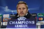 skiftedag. Thorsten Fink skifter FC Basel og Champions League ud med nedrykningskampe i Bundesligaen. 