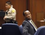 Skyldig? Dr. Conrad Murray er tiltalt for at have en del af skylden for Michael Jacksons død. 