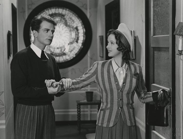 Alle gaar rundt og forelsker sig (Emanuel Gregers. Nordisk Film). Venligst udlånt DFI/Billed- &amp; Plakatarkivet. 