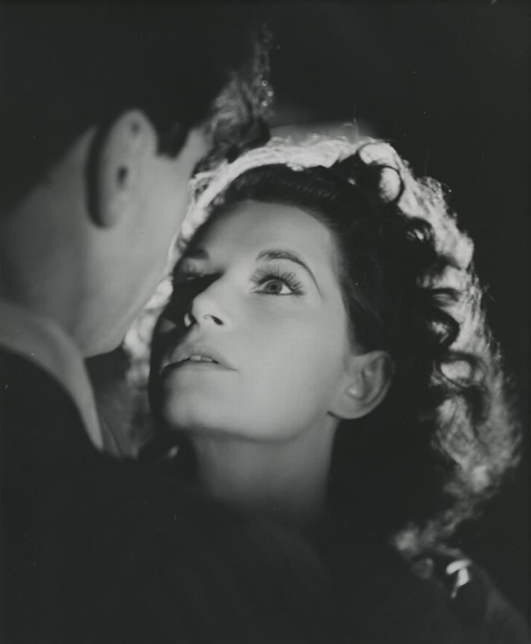 Afsporet (Bodil Ipsen, Lau Lauritzen Jr. ASA Filmudlejning). Venligst udlånt DFI/Billed- &amp; Plakatarkivet 