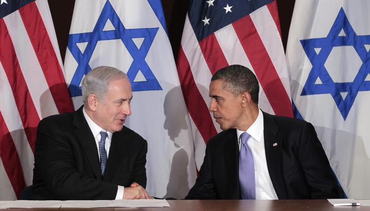 Atomkamp. "Frygter Netanyahu den iranske atombombe mere, end han frygter Obama? Det er spørgsmålet, som løsladelsen af Gilad Shalit rejser." 