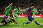 Dobbelt. Lionel Messi noterede sig for to mål, da Racing Santander blev sendt hjem med et klart nederlag. 