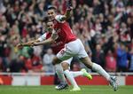 matchvinder. Efter 29 sekunder og 83 minutter scorede Robbie van Persie begge Arsenals mål mod Sunderland. 