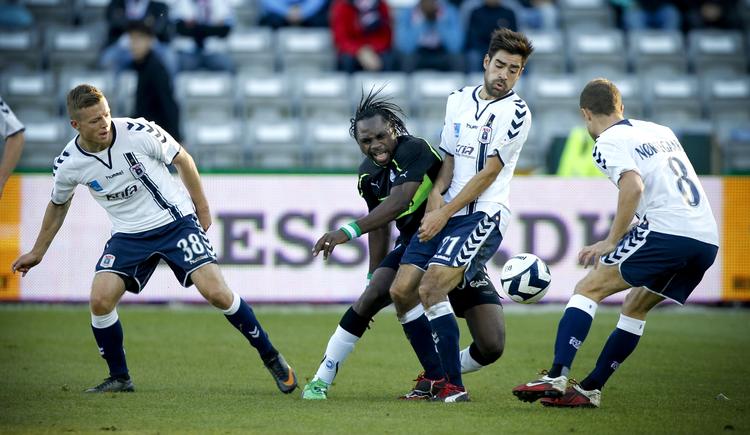 comeback. Efter ni måneders fravær var Hjalte Bo Nørregaard (th.) tilbage i Superligaen i dag. 