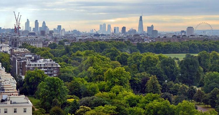 RO. Hyde Parks 142 hektar grønne areal og 4.000 træer gør, at man nemt glemmer, at man er i London. 